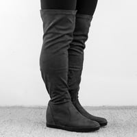 Prirodni povjetarac preko koljena ženske čizme sa klinom u sivoj boji